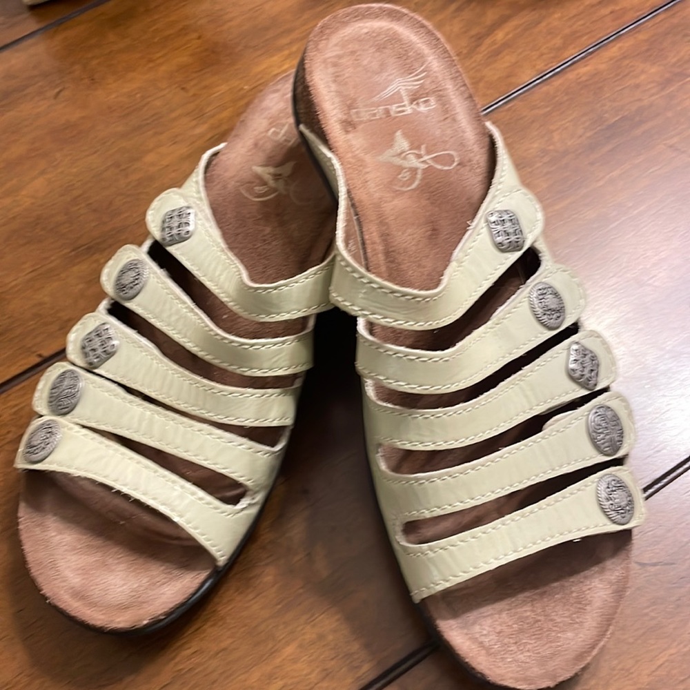 DANSKO cute pale mint green corkbed slides sandals with brushed  silver buttons